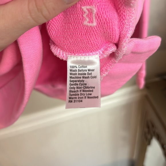 Bright pink crown & Ivy pullover - Picture 5 of 6